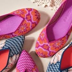 Rothy’s The Round in Lotus Burst